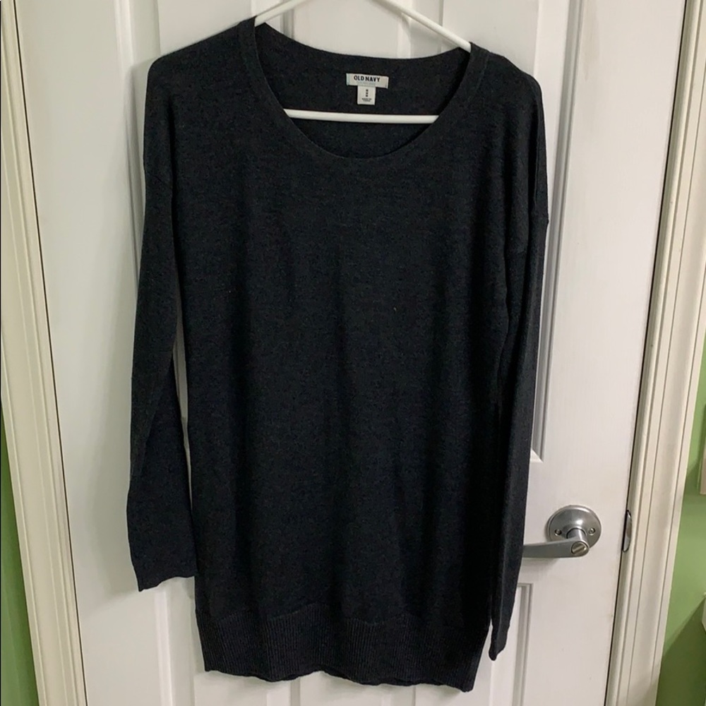 Dark charcoal gray sweater from Old Navy size M